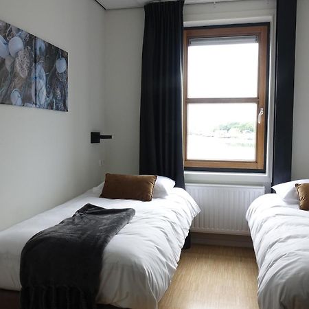 Dock Hotel Стелендам Екстериор снимка