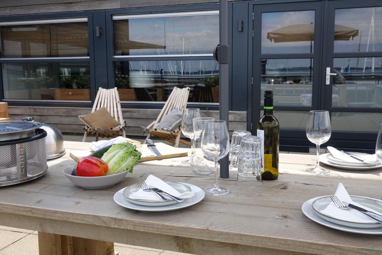 Dock Hotel Стелендам Екстериор снимка