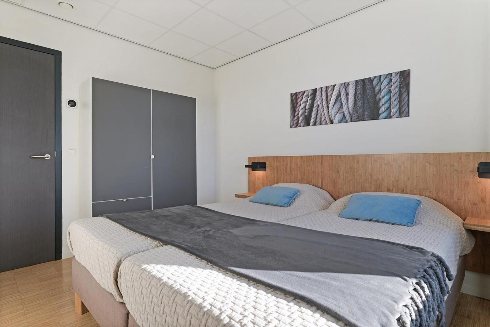 Dock Hotel Стелендам Екстериор снимка